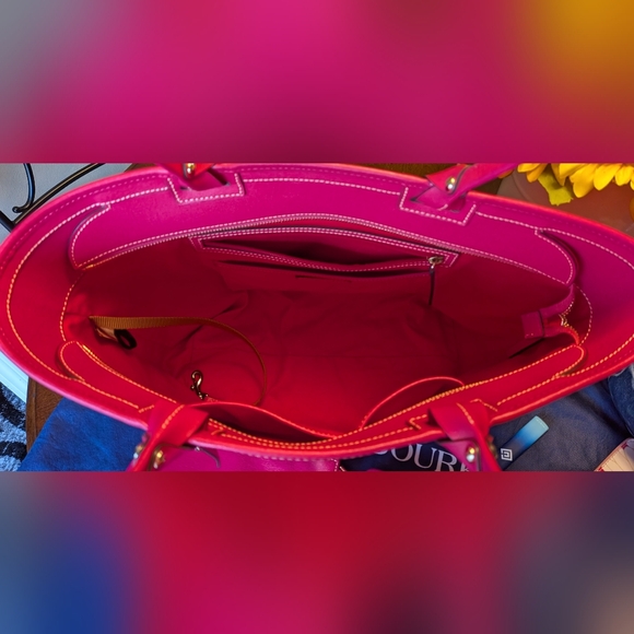 Dooney & Bourke Beacon, Saffino Leather Tote Set in Fushia-EUC - Picture 6 of 12